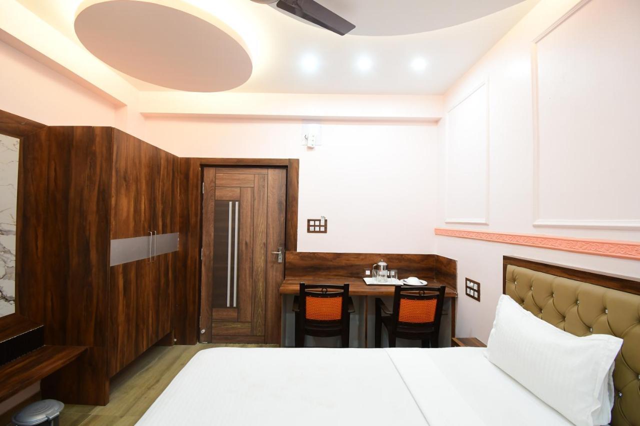 Hotel Sushree International Bhubaneswar Bagian luar foto